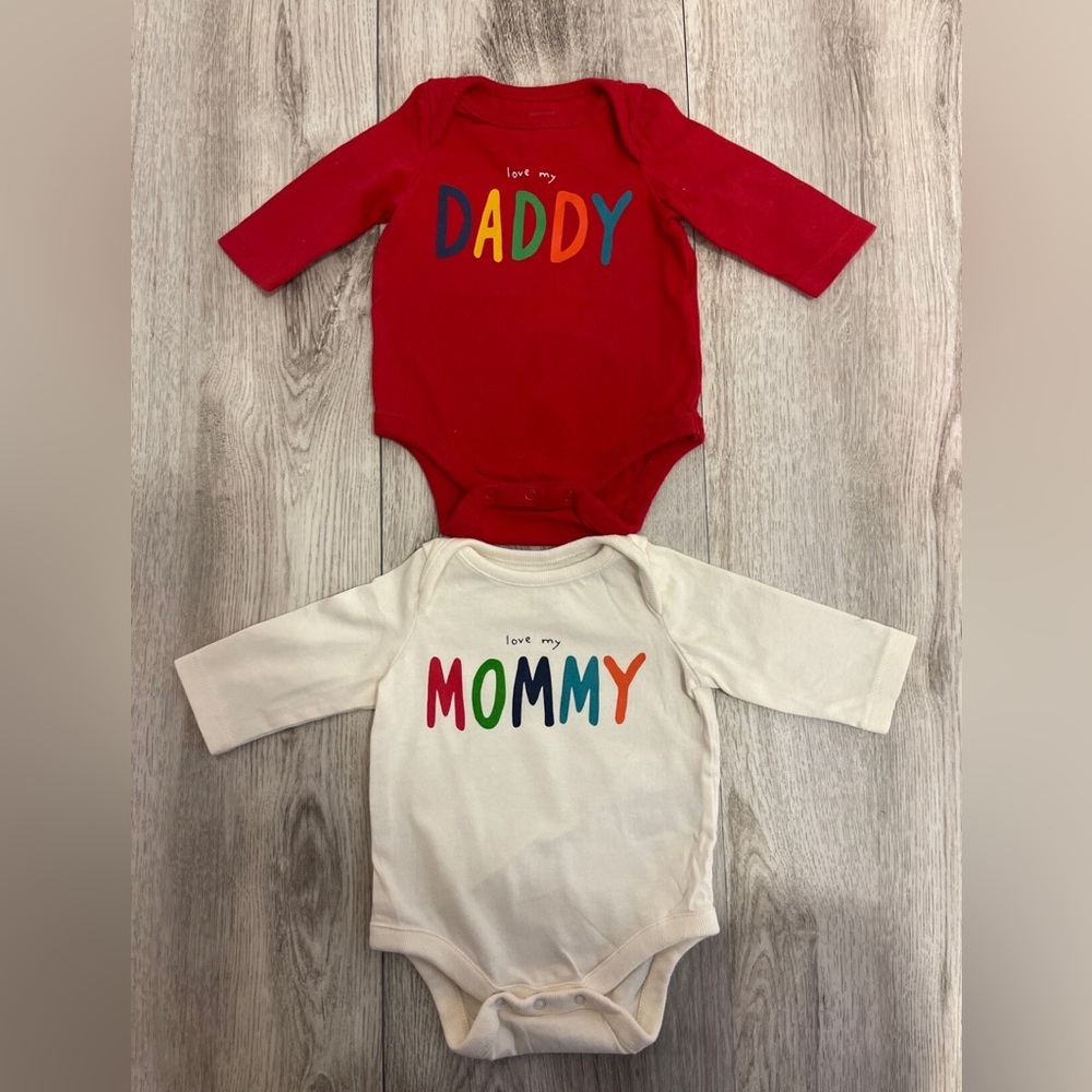 Gap 0-3 Months Love My Mommy / Love My Daddy Onesie Bundle